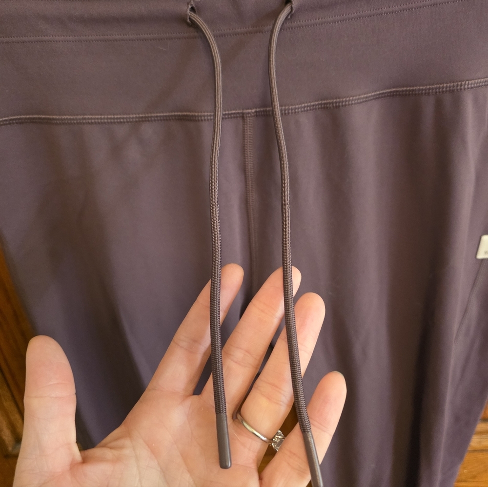 Vuori Daily Leggings Purple Size L - Picture 4 of 4